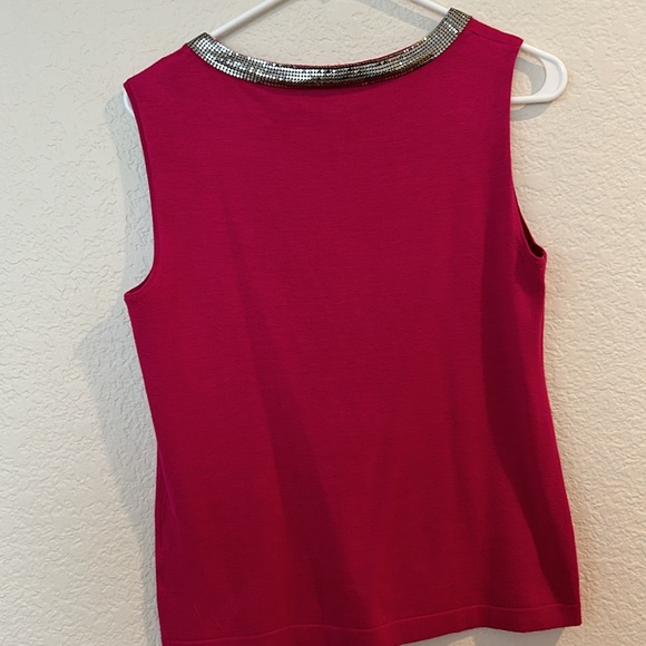Fuscia blouse with collar detail - Picture 3 of 3